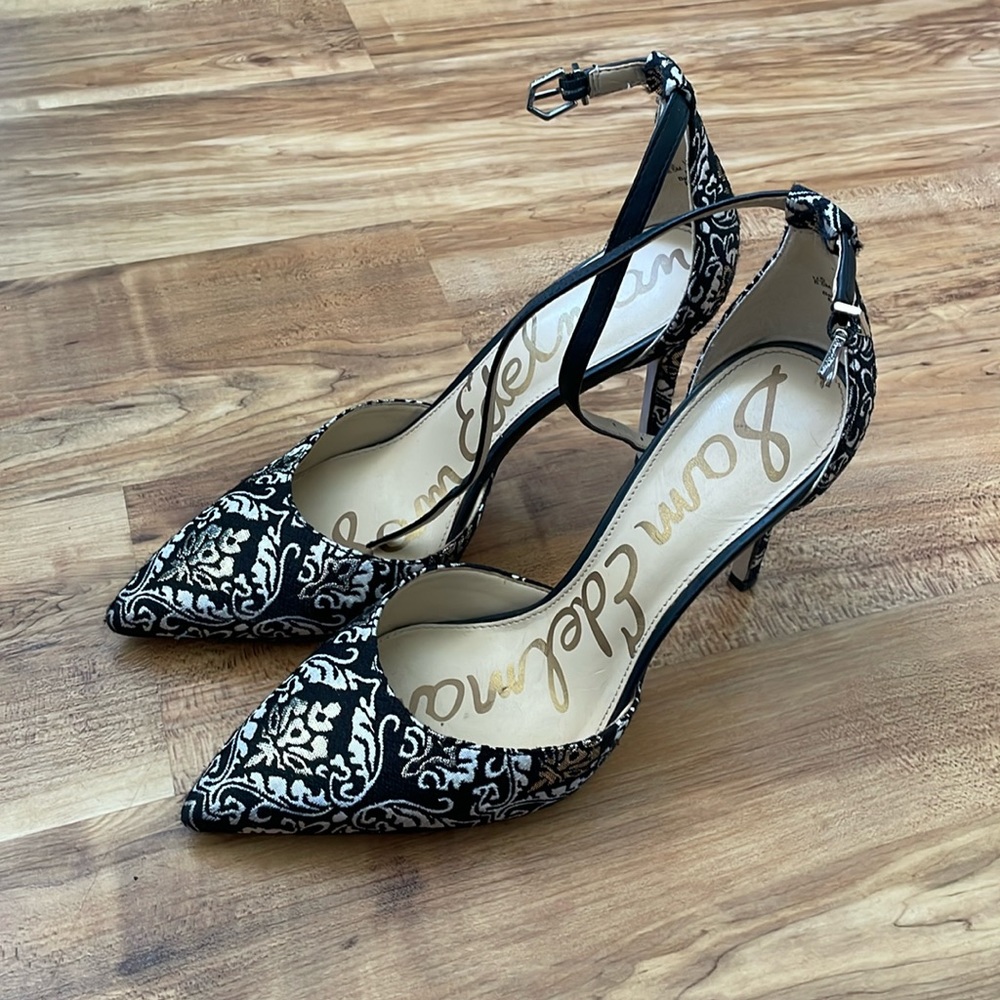 Gorgeous black and gold Sam Edelman Harlow heels